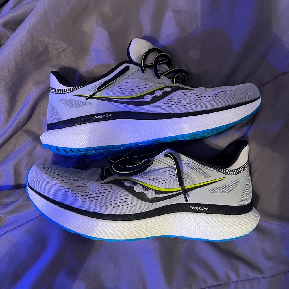 Saucony 23 Hurricane